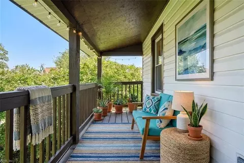 Exterior - 856 W 43rd St, Norfolk, VA 23508 photo 2 of 8