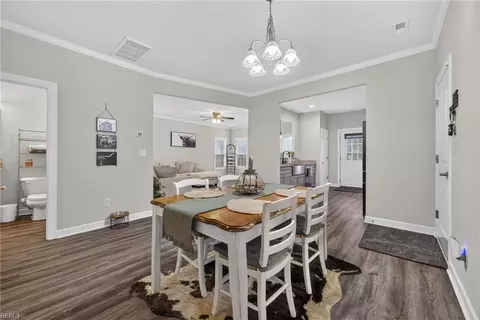 Entry Way - 1108 Shell Rd, Chesapeake, VA 23323 photo 3 of 10