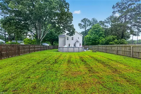 Exterior - 1108 Shell Rd, Chesapeake, VA 23323 photo 3 of 5