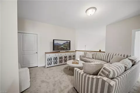 Entry Way - 4607 Longleaf Pl, Chesapeake, VA 23321 photo 7 of 7