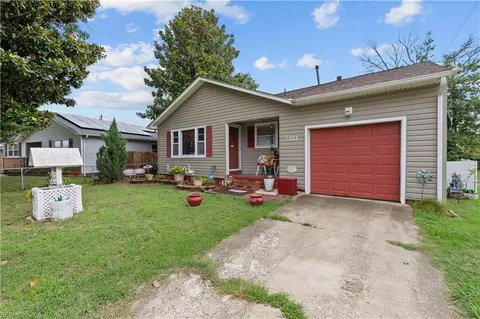 Exterior - 1303 Willnew Dr, Hampton, VA 23669 photo 3 of 8