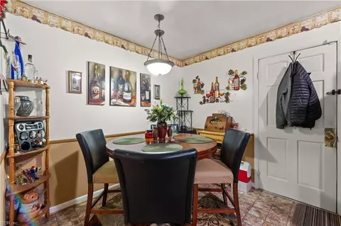 Dining - 1303 Willnew Dr, Hampton, VA 23669 photo 1 of 1