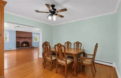 Dining - 409 Shoreline Dr, Hampton, VA 23669 photo 2 of 3