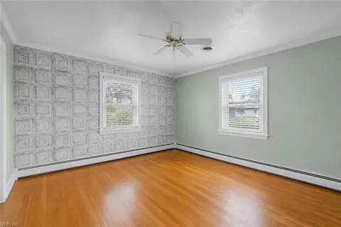 Bedroom - 409 Shoreline Dr, Hampton, VA 23669 photo 3 of 7