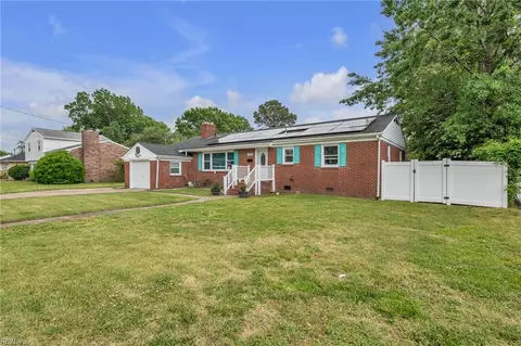 Exterior - 409 Shoreline Dr, Hampton, VA 23669 photo 8 of 10