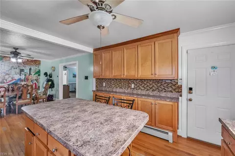 Kitchen - 409 Shoreline Dr, Hampton, VA 23669 photo 4 of 4