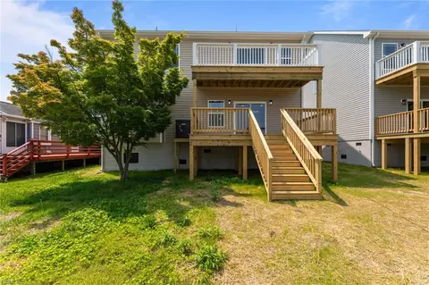 Exterior - 439 Cooper St, Hampton, VA 23669 photo 8 of 9