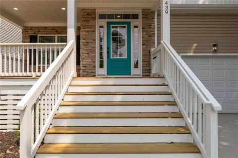 Exterior - 439 Cooper St, Hampton, VA 23669 photo 9 of 9