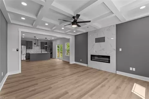 Living - 439 Cooper St, Hampton, VA 23669 photo 5 of 6