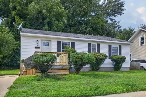 Exterior - 322 S Curry St, Hampton, VA 23663 photo 3 of 5