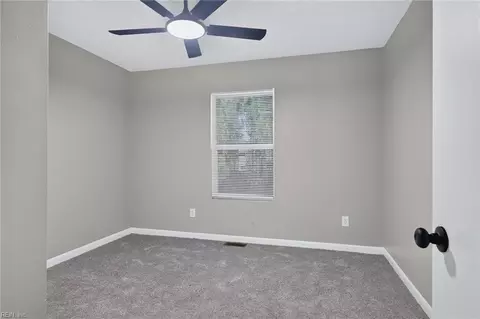 Bedroom - 322 S Curry St, Hampton, VA 23663 photo 1 of 5
