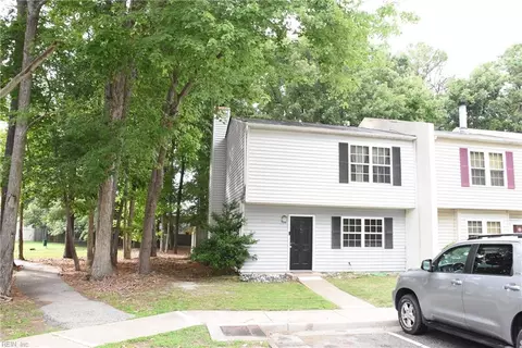 31 Oneonta Dr, Newport News, VA 23602