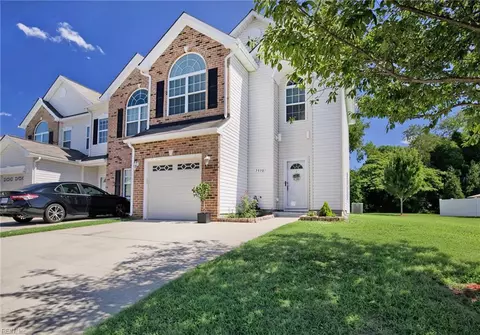 Exterior - 7530 Villa Ct, Gloucester Point, VA 23062 photo 2 of 6