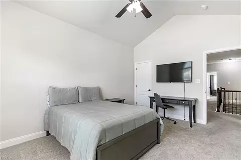 Bedroom - 7530 Villa Ct, Gloucester Point, VA 23062 photo 5 of 7