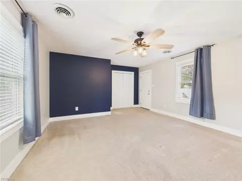 Bedroom - 125 Eggleston Ave, Hampton, VA 23669 photo 7 of 10