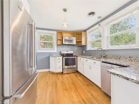 Kitchen - 125 Eggleston Ave, Hampton, VA 23669 photo 1 of 4