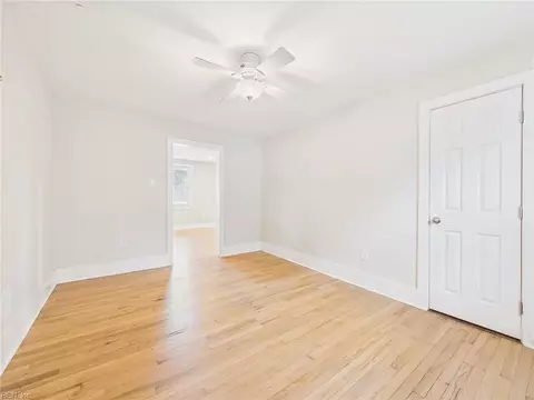 Bedroom - 125 Eggleston Ave, Hampton, VA 23669 photo 3 of 10