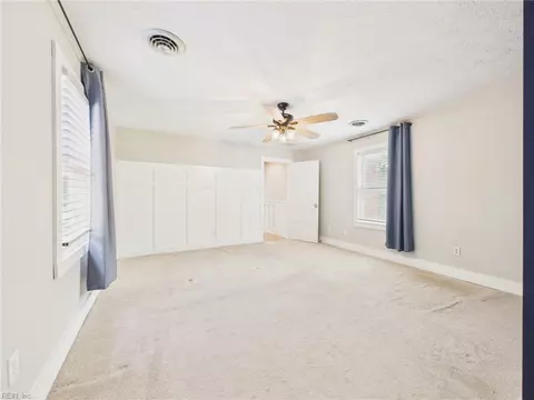 Bedroom - 125 Eggleston Ave, Hampton, VA 23669 photo 9 of 10