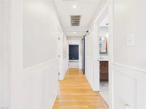 Entry Way - 125 Eggleston Ave, Hampton, VA 23669 photo 1 of 2