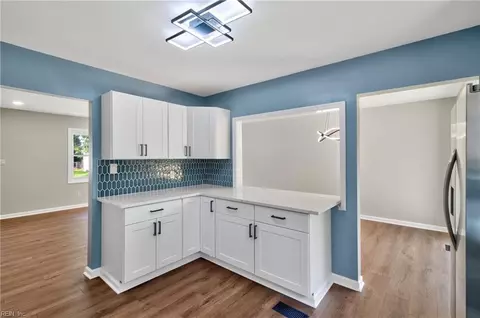 Kitchen - 825 Weymouth Ter, Hampton, VA 23666 photo 2 of 4