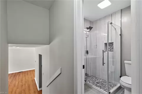 Entry Way - 825 Weymouth Ter, Hampton, VA 23666 photo 2 of 2