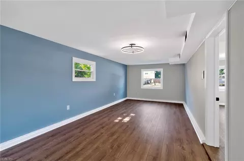Living - 825 Weymouth Ter, Hampton, VA 23666 photo 4 of 5