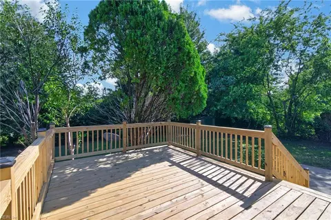 Exterior - 825 Weymouth Ter, Hampton, VA 23666 photo 3 of 6