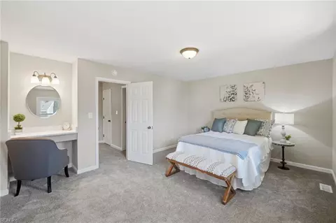 Bedroom - 25 Corwin Cir, Hampton, VA 23666 photo 3 of 4