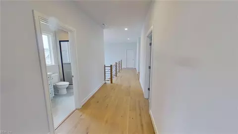 Entry Way - 27 River Edge Dr, Suffolk, VA 23433 photo 6 of 9