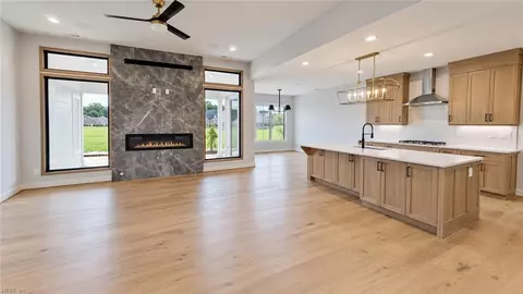 Living - 27 River Edge Dr, Suffolk, VA 23433 photo 1 of 2