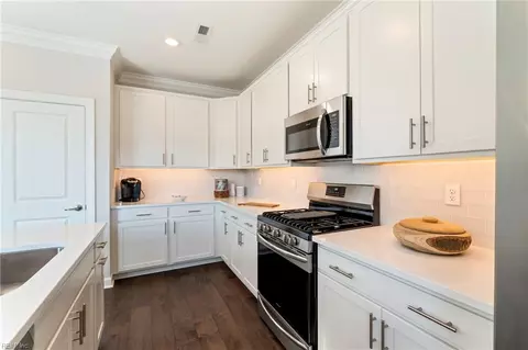 Kitchen - 2215 Nantucket Ave, Chesapeake, VA 23321 photo 3 of 3
