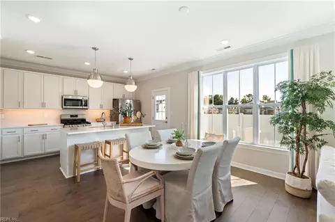 Dining - 2215 Nantucket Ave, Chesapeake, VA 23321 photo 1 of 1