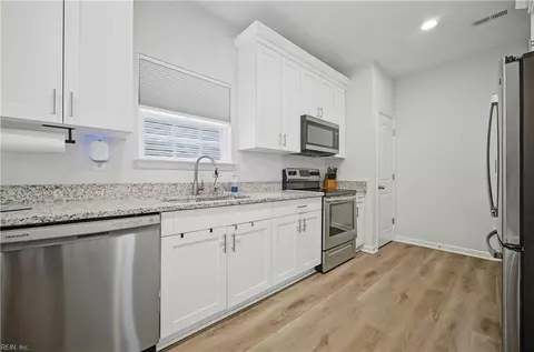 Kitchen - 245 Clifton St, Hampton, VA 23661 photo 1 of 2