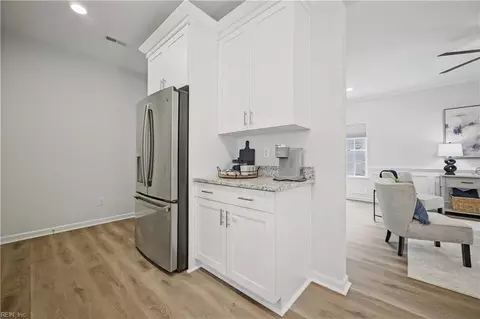 Entry Way - 245 Clifton St, Hampton, VA 23661 photo 3 of 6