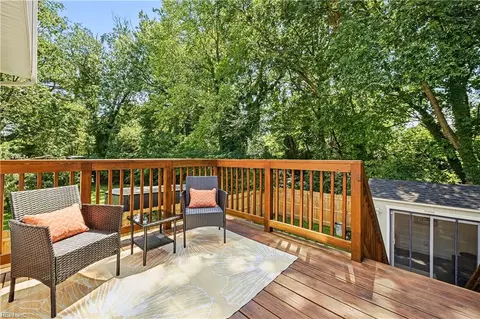Exterior - 245 Clifton St, Hampton, VA 23661 photo 2 of 2