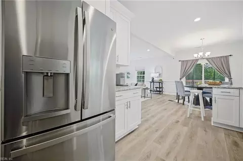 Entry Way - 245 Clifton St, Hampton, VA 23661 photo 5 of 6