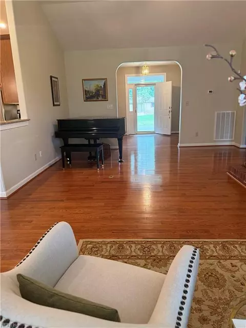 Entry Way - 8776 Adams Dr E, Suffolk, VA 23433 photo 6 of 7