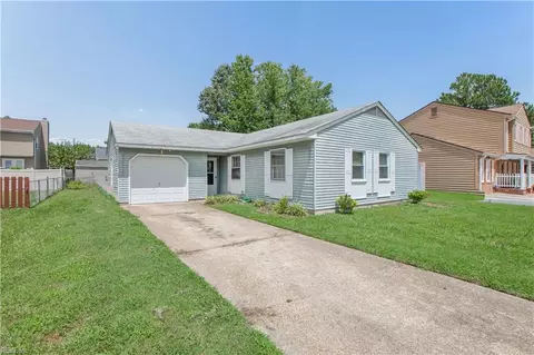 Exterior - 38 Rendon Dr, Hampton, VA 23666 photo 2 of 7