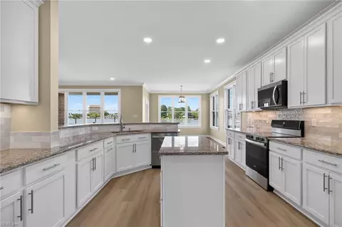 Kitchen - 24 Brough Ln, Hampton, VA 23669 photo 1 of 5