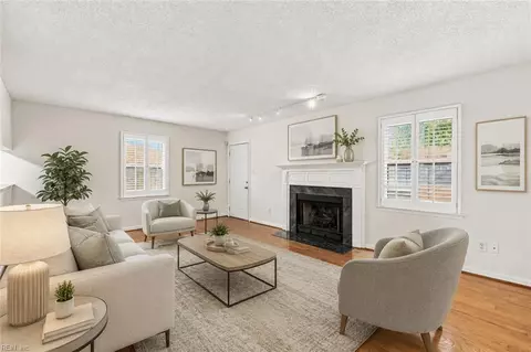 Living - 1 Loquat Pl, Hampton, VA 23666 photo 1 of 5