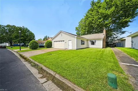 3520 Daisy Cres, Virginia Beach, VA 23453