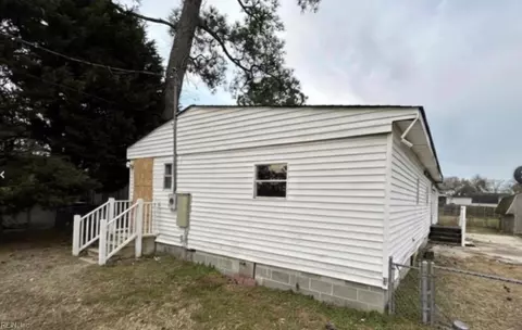 8111 Leo Ln, Chincoteague, VA 23336