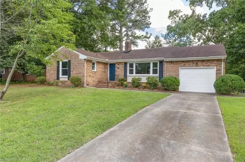 5529 S Greenefield Dr, Portsmouth, VA 23703