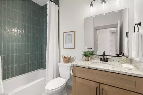 Bath - 316 Riverview Rd, Chesapeake, VA 23322 photo 1 of 6