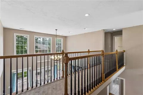 Entry Way - 20711 Creekside Dr, Smithfield, VA 23430 photo 3 of 4