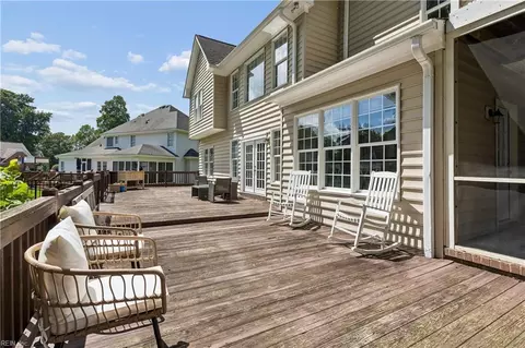 Exterior - 20711 Creekside Dr, Smithfield, VA 23430 photo 5 of 7