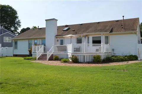 Exterior - 940 Saddleback Trail Rd, Chesapeake, VA 23322 photo 2 of 5
