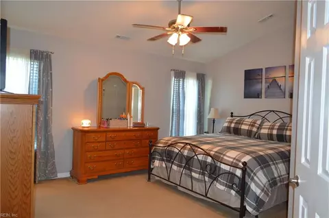 Bedroom - 940 Saddleback Trail Rd, Chesapeake, VA 23322 photo 1 of 4
