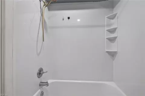 Bath - 4710 Lind St, Norfolk, VA 23513 photo 3 of 3
