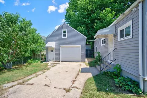 Exterior - 4710 Lind St, Norfolk, VA 23513 photo 4 of 4
